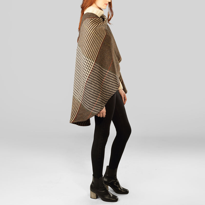 Holly Cape, Brown Check