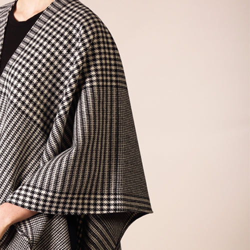 Holly Cape, Houndstooth